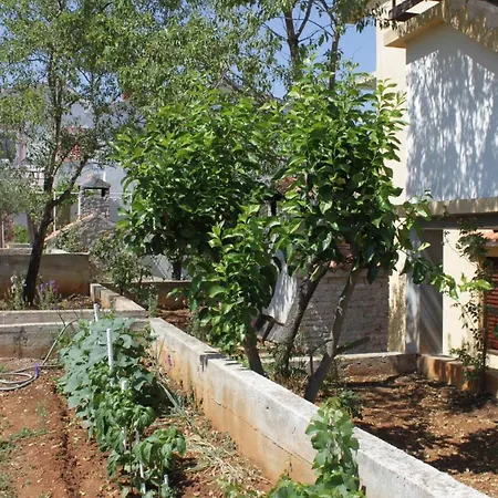 Apartamento With Parking Space Sali, Dugi Otok - 8152