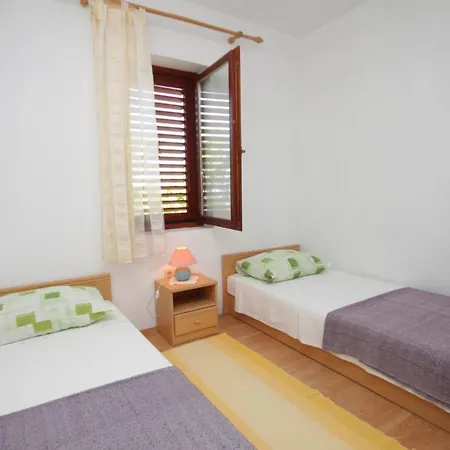 With Parking Space Sali, Dugi Otok - 8152 Apartament *