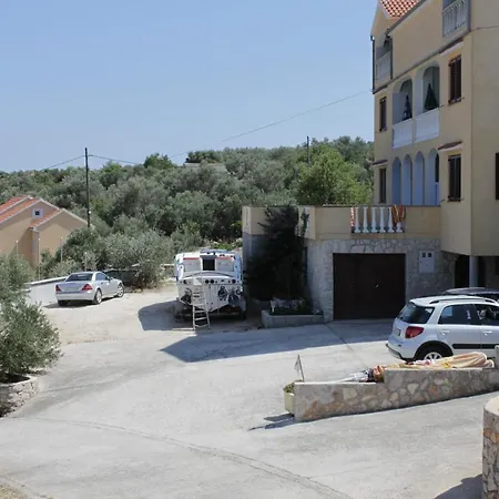 Апартаменты With Parking Space Sali, Dugi Otok - 8152 *