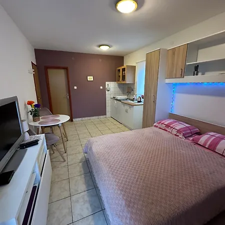 With Parking Space Sali, Dugi Otok - 8152 Apartmán *