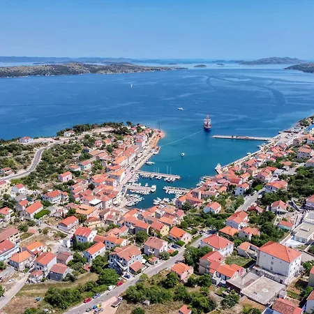 Апартаменты With Parking Space Sali, Dugi Otok - 8152 *