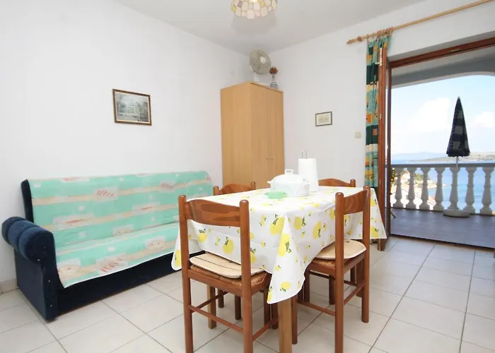 Апартаменты With Parking Space Sali, Dugi Otok - 8152 *