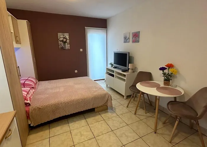 Апартаменты With Parking Space Sali, Dugi Otok - 8152 *